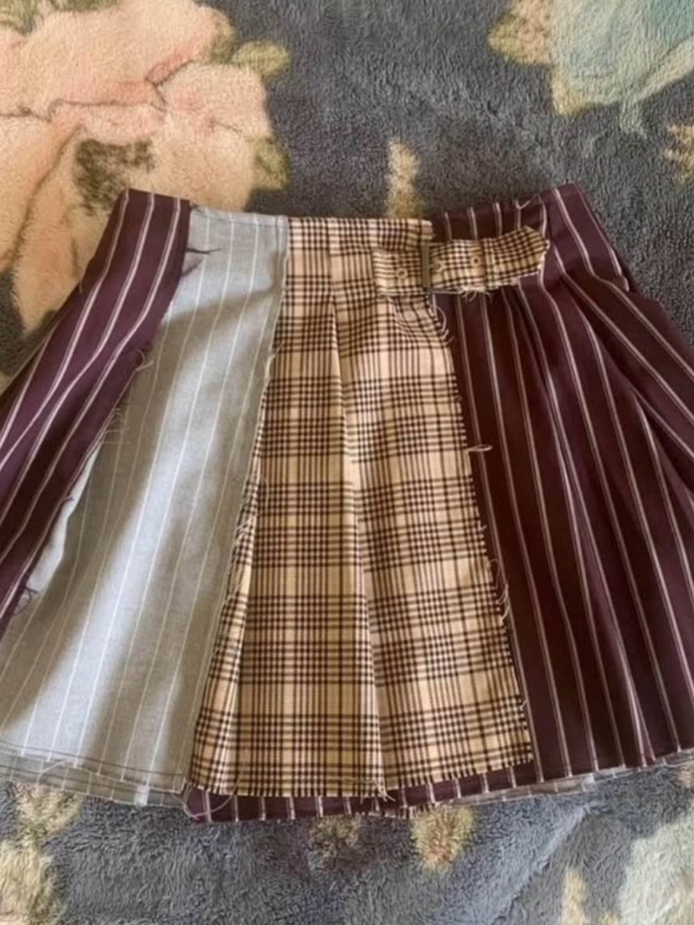 Gianni Bini Patchwork Pleated Mini Skirt in Burgundy and Tan